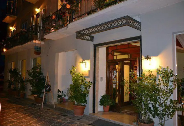 Hotel La Congiura Dei Baroni