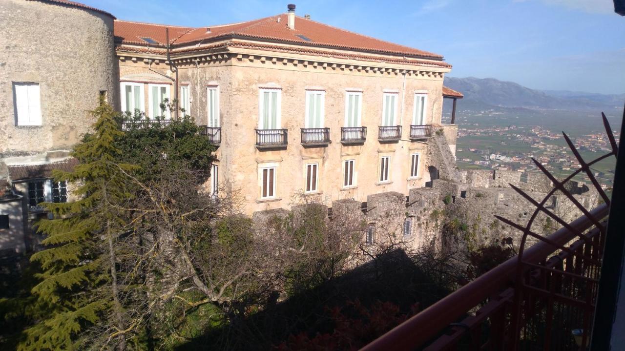 Hotel La Congiura Dei Baroni