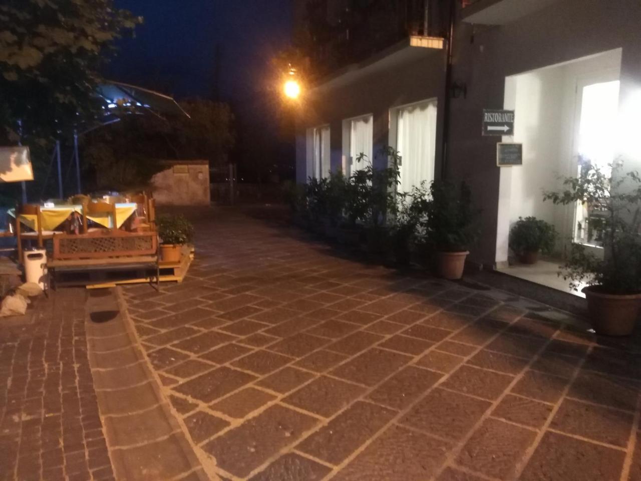 La Congiura Dei Baroni Hotel