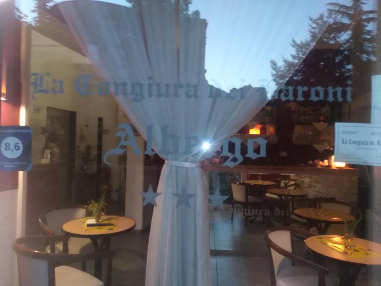 Hotel La Congiura Dei Baroni 3*